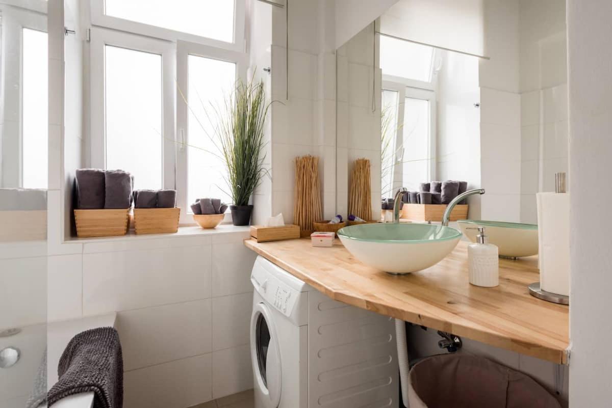 Luxurious And Spacious 5 Min Walk To City Center, 1-2 Viena Exterior foto